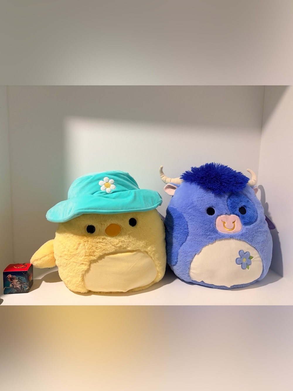 SQUISHMALLOW Triston & Bermayeh bundle 16 inch Blue bull & yellow chick